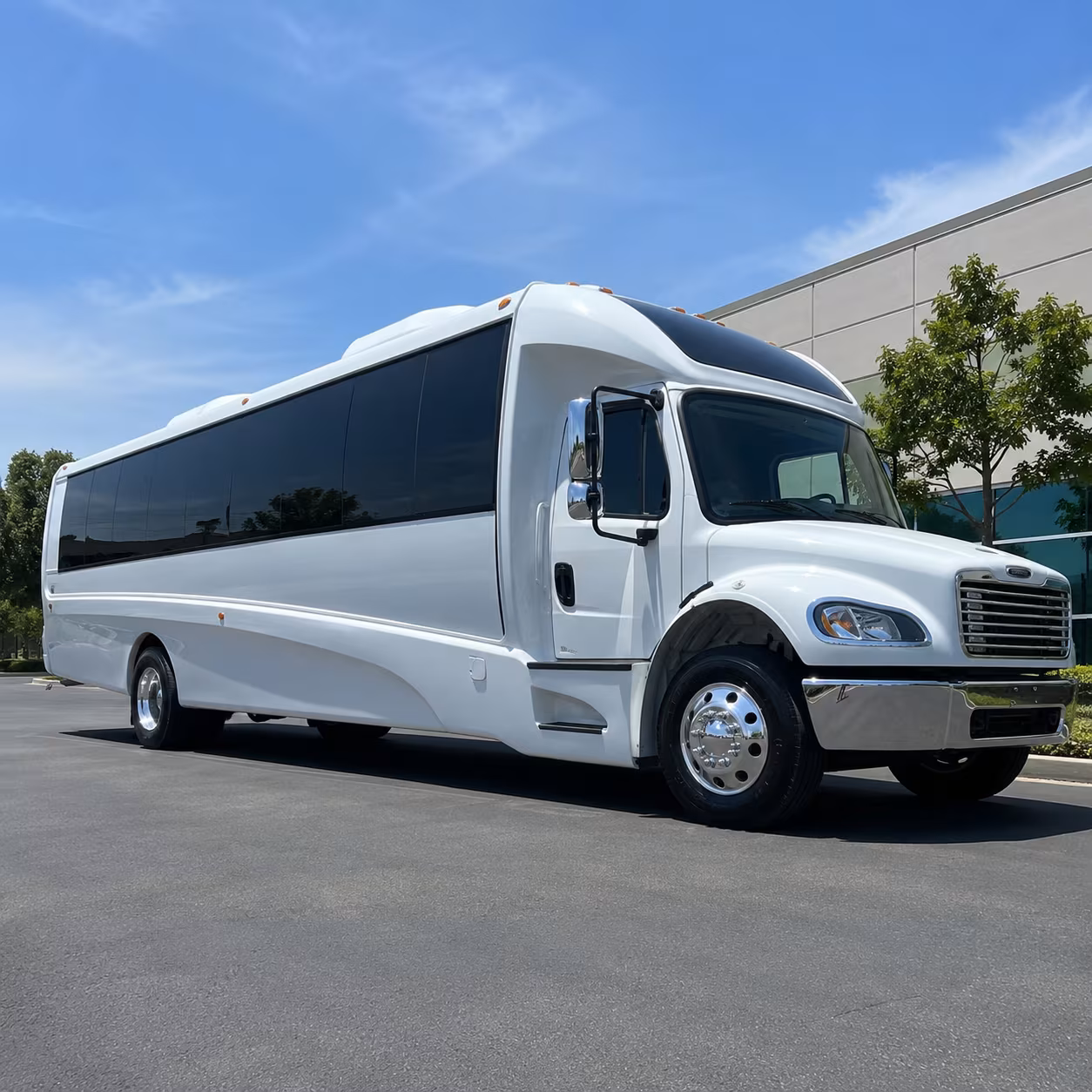 upland 25 passenger minibus