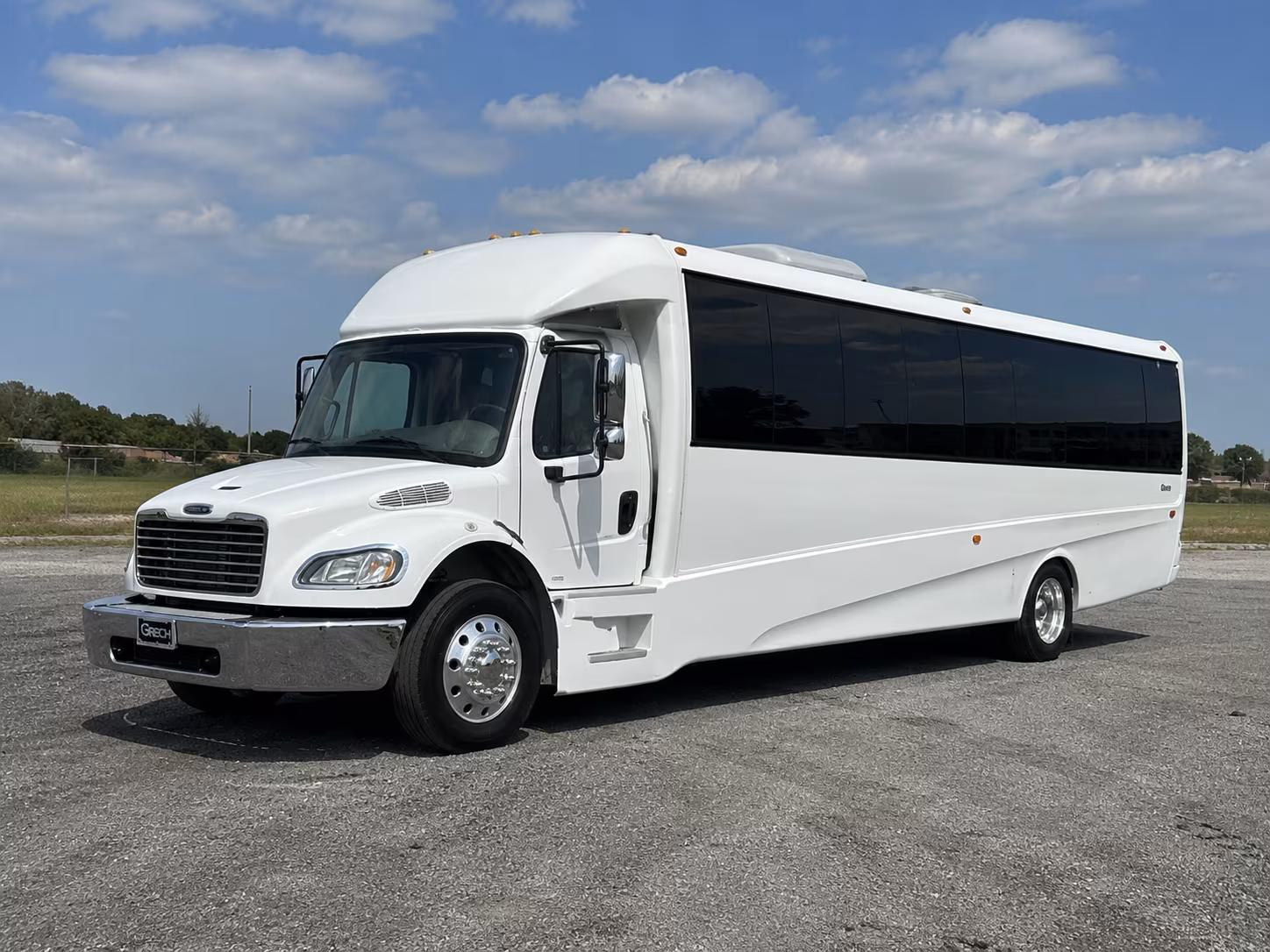 upland 50 passenger party bus